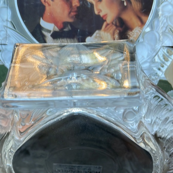 VINTAGE “MOMENTS” HEART GLASS FRAME. New in original box - Picture 8 of 8